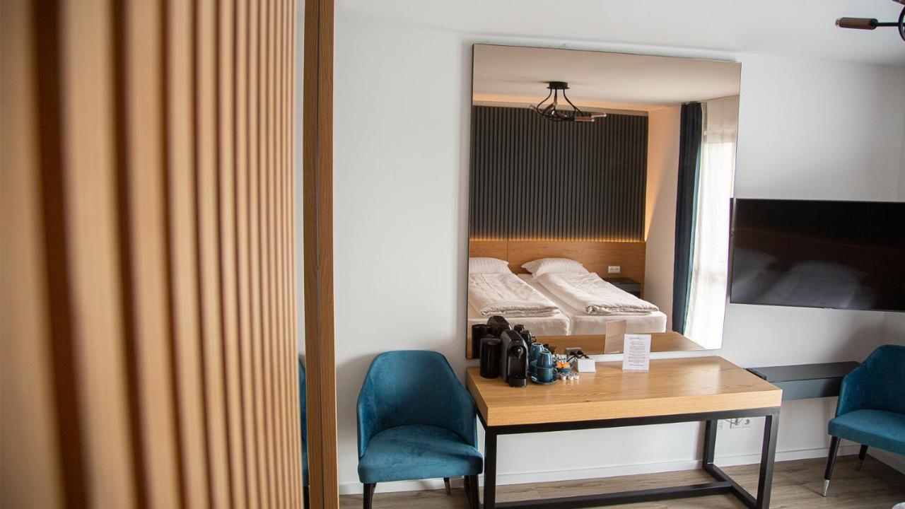 Rheinapart Hotel Und Boardinghouse Bornheim  Eksteriør billede