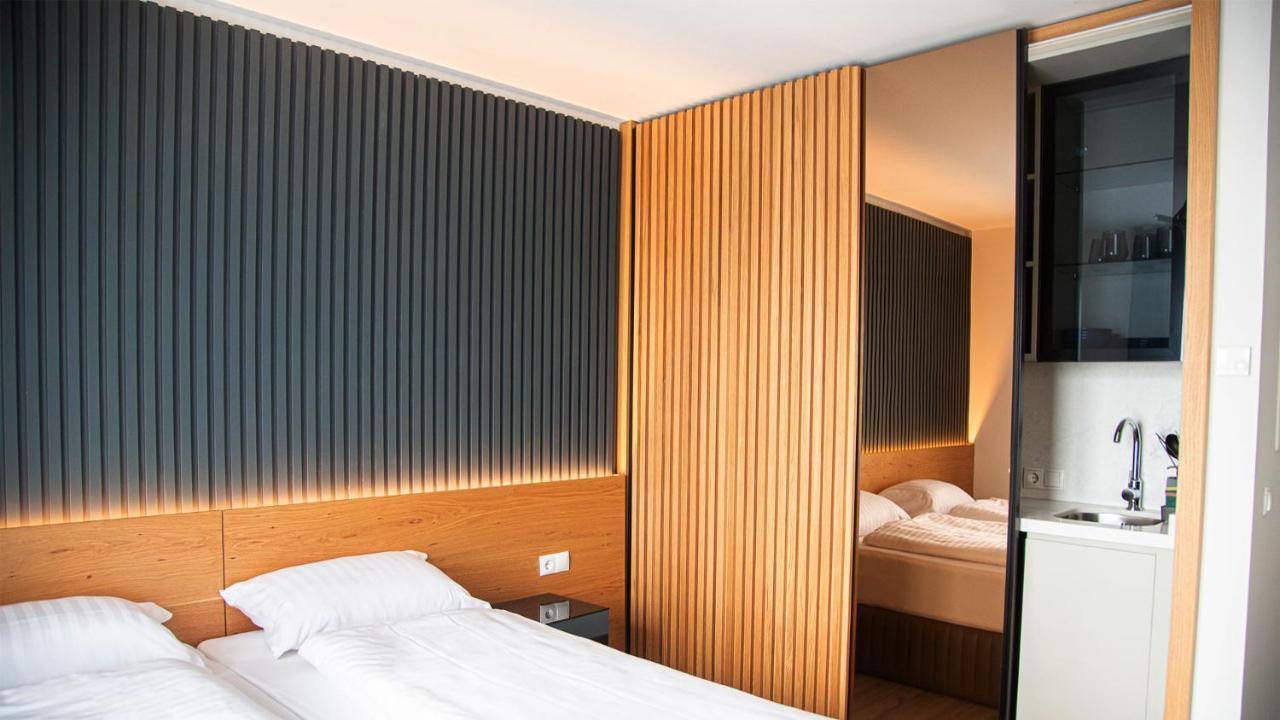 Rheinapart Hotel Und Boardinghouse Bornheim  Eksteriør billede